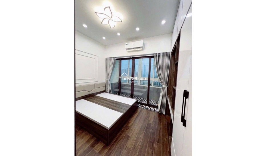 Bán CHDV 5 tầng tọa lạc tại Nguyễn Trãi, Thanh Xuân,Hà Nội. + Diện tích: 88m2,